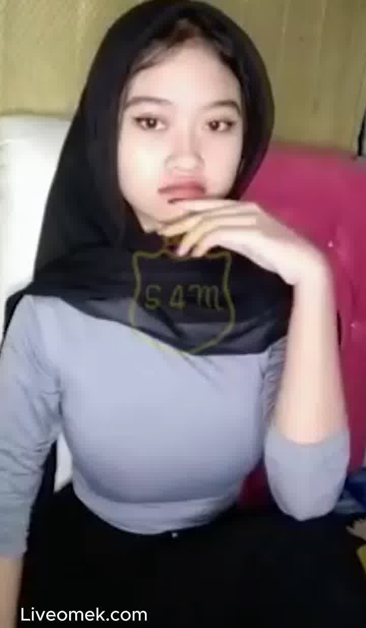 Live Hot Selly Hijab Cantik Lugu Buka Bukaan