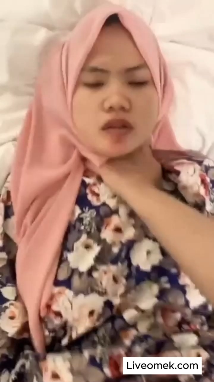 Ngentot Wanita Berhijab Pink